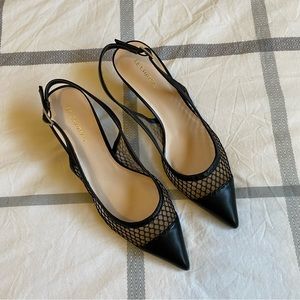 Le chateau Kitten Heels